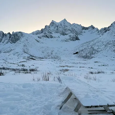 Camp Mefjord Ostello